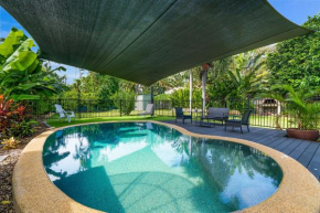 Private Pool, Big Backyard, Aircon - Paradise!, Casuarina